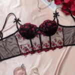 Jardin de Lune – Embroidered Floral Bralette