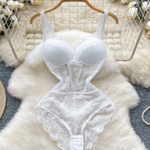 Moonlit Embrace – Lace Sculpting Bodysuit